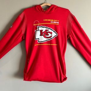 Men’s Nike XL Kansas City Chiefs Dri-Fit On The Field hoodie.